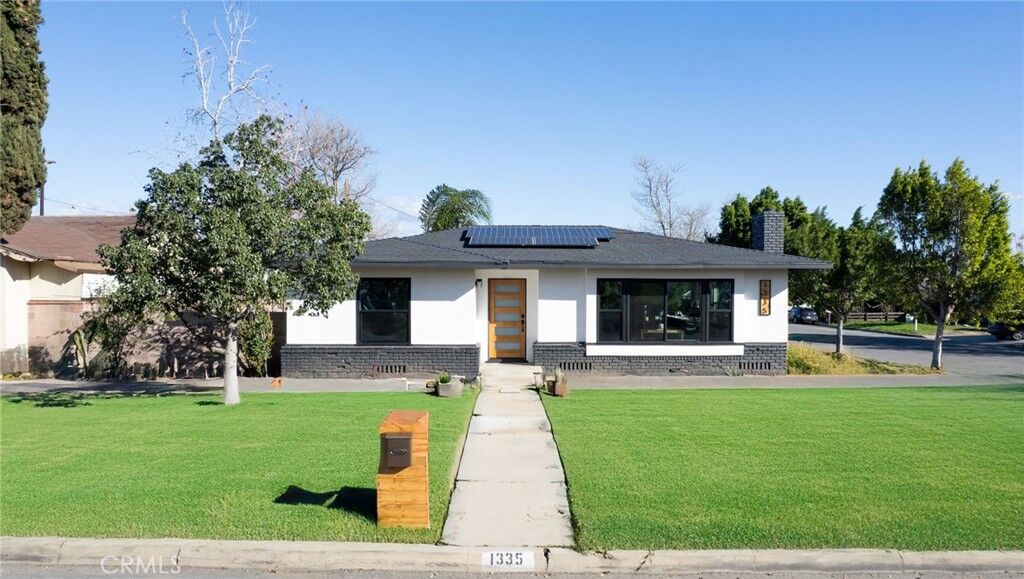 Property Photo:  1335 N Magnolia  CA 92376 