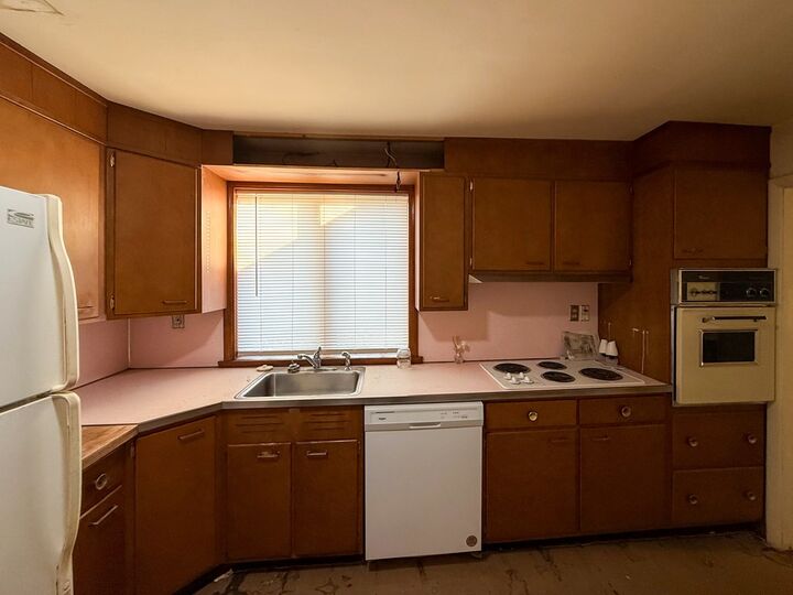 Property Photo:  99 Hayden St  PA 18840 