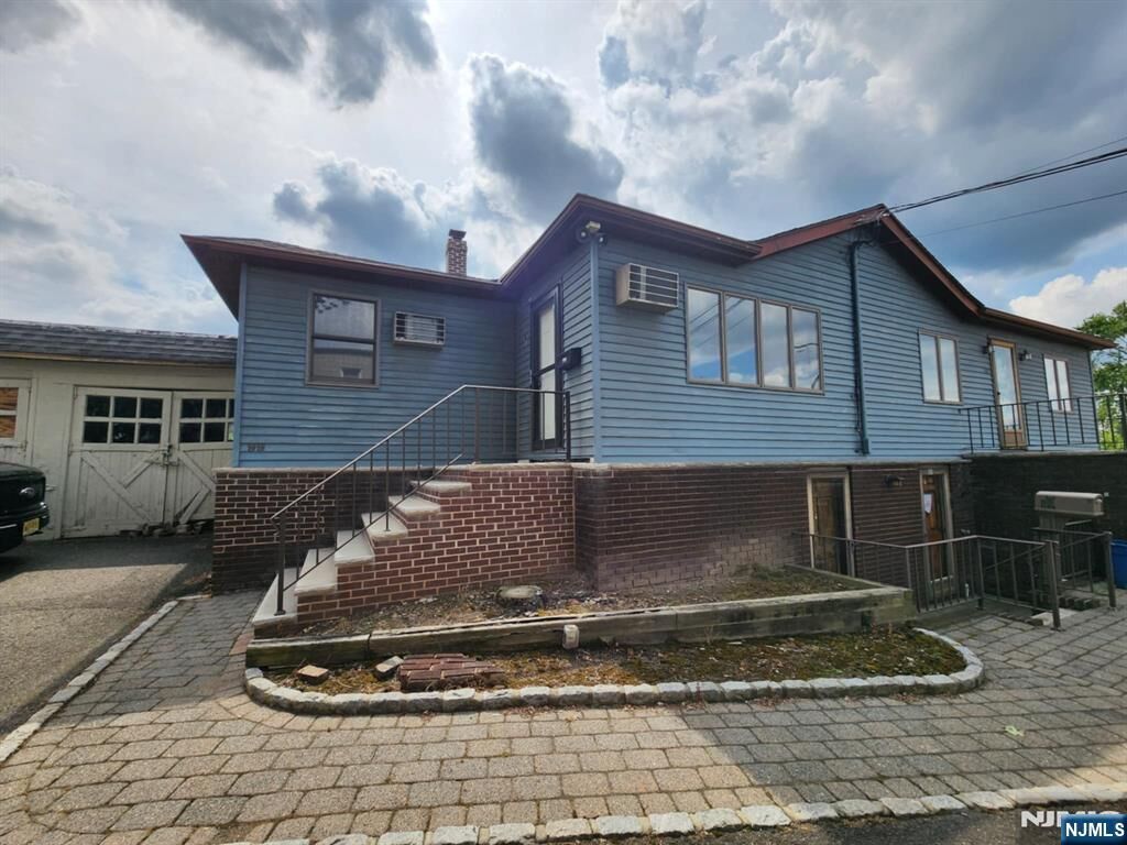 Property Photo:  99 Belmount Avenue  NJ 07031 