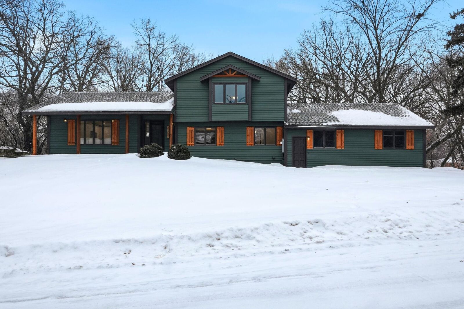 Property Photo:  12011 Golden Acre Drive  MN 55305 