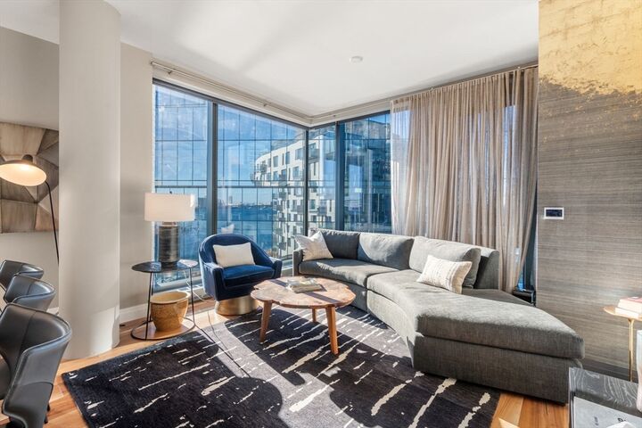 Property Photo:  300 Pier 4 Blvd 6M  MA 02110 