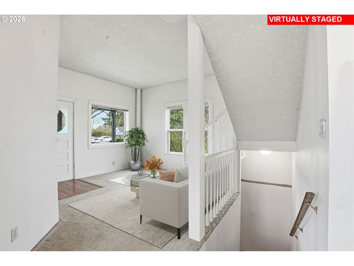 Property Photo:  589 NW 3rd Ave  OR 97013 