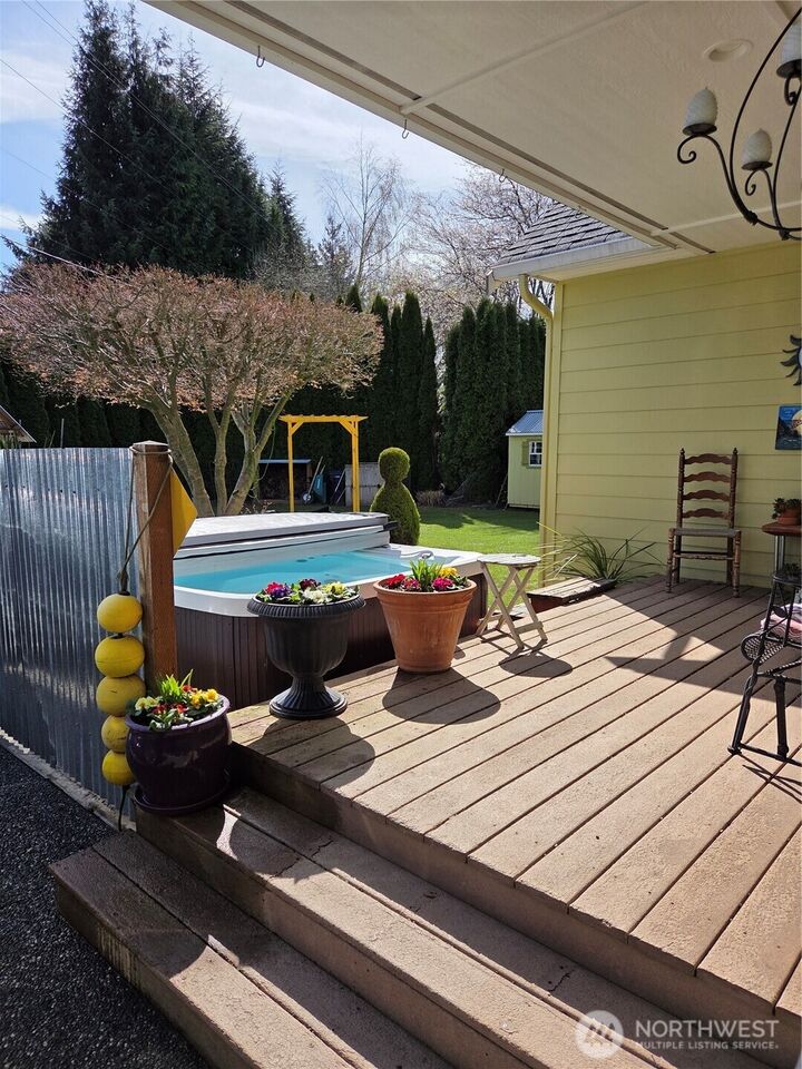 Property Photo:  1110  Railroad Avenue  WA 98284 