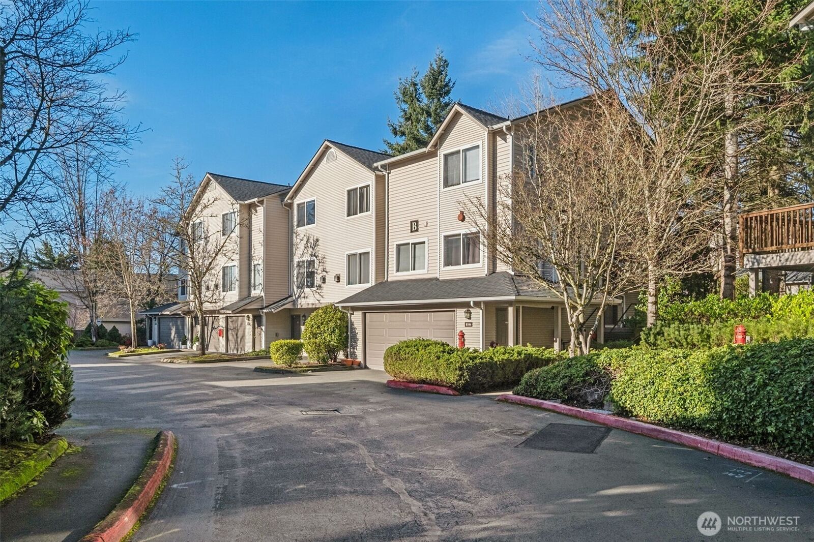 Property Photo:  4808 NE Sunset Blvd B105  WA 98059 