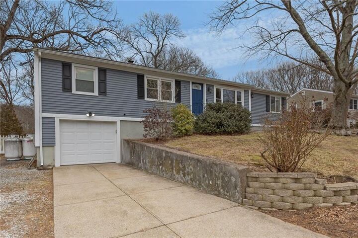 Property Photo:  33 New York Avenue  RI 02864 