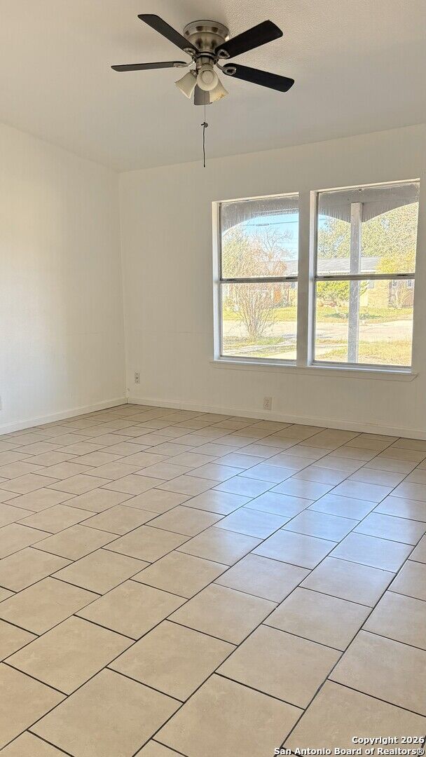 Property Photo:  502 W Aviation Blvd  TX 78148 