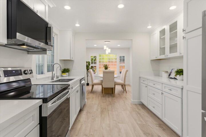 Property Photo: 1010 Polk Lane CA 95117