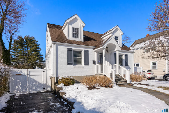 Property Photo:  98 Cambridge Street  CT 06824 
