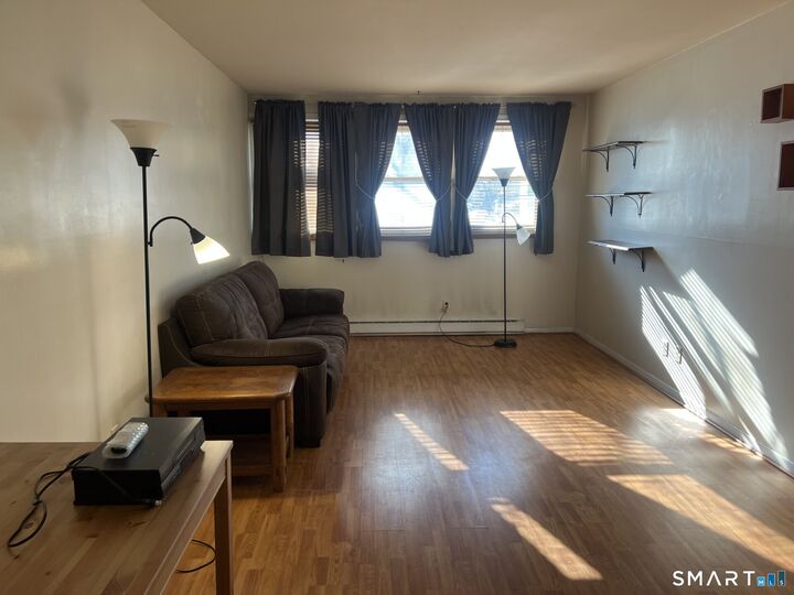 Property Photo:  285 Savin Avenue Apt A5  CT 06516 