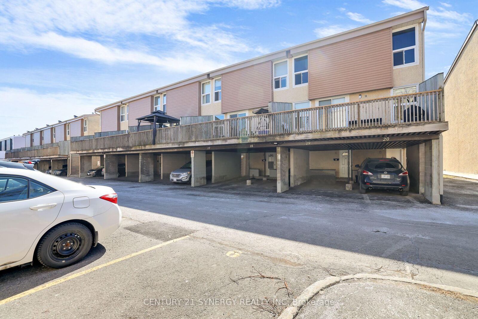 Property Photo:  3415 Uplands Drive 17  ON K1V 9N3 