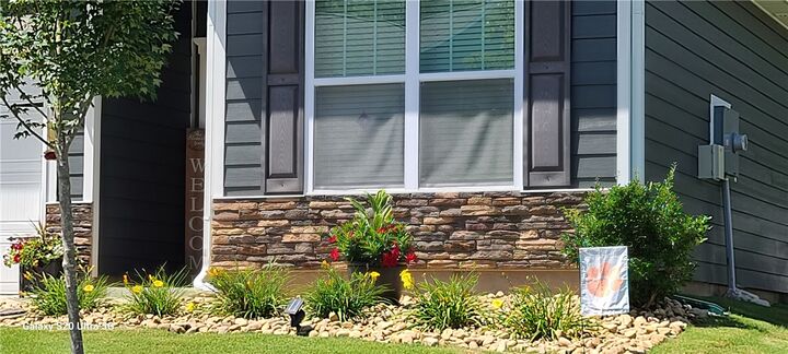 Property Photo: 108 Gretta Trail SC 29670