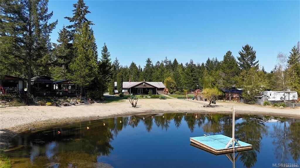 Property Photo: 2650 Turnbull Rd #E5 BC V9K 2R2