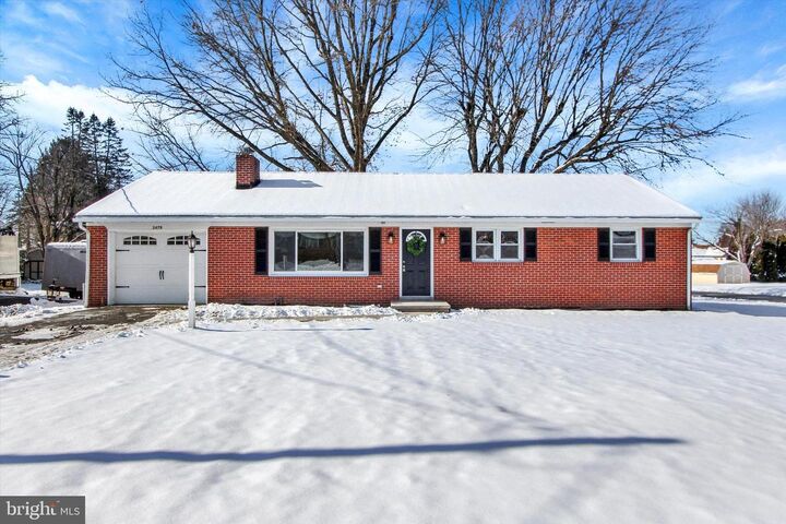 Property Photo:  2479 Ellendale Drive  PA 17602 