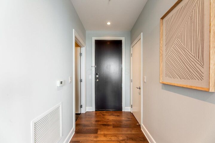 Property Photo:  1145 N High Street  OH 43201 