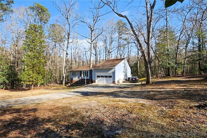 Property Photo:  2113 Traceway S  NC 27332 