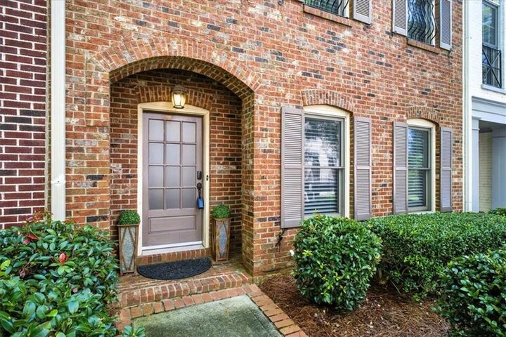 Property Photo: 109 W Ridge Way GA 30076