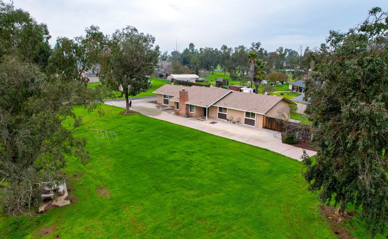 Property Photo:  16026 Karen Road  CA 93636 