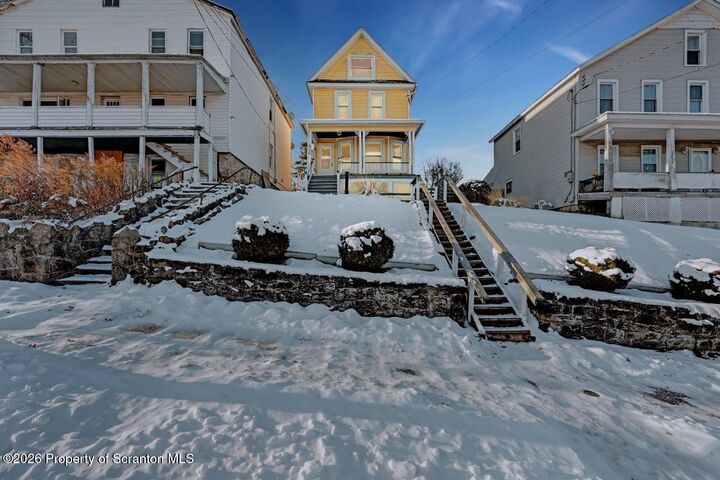 Property Photo:  626 Fig Street  PA 18505 