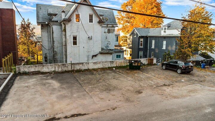 Property Photo:  622 Jefferson Avenue  PA 18510 