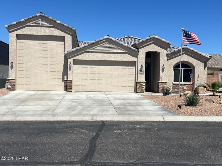 Property Photo:  1737 E Alder Cir  AZ 86404 