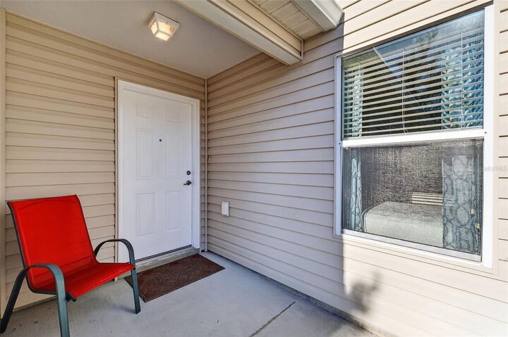 Property Photo: 2448 Ravenwood Lane FL 32162