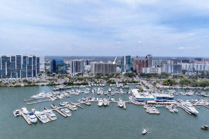 Property Photo:  1255 N Gulfstream Avenue 1407  FL 34236 