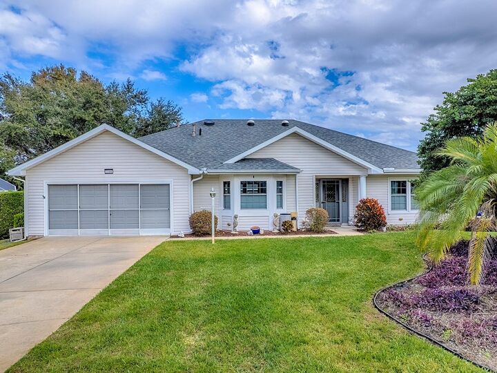 Property Photo: 5588 Gulf Stream Street FL 32778