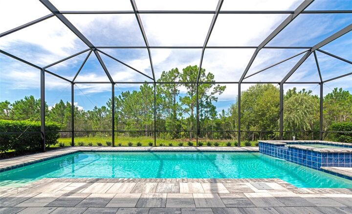 Property Photo: 16620 Collingtree Crossing FL 34202