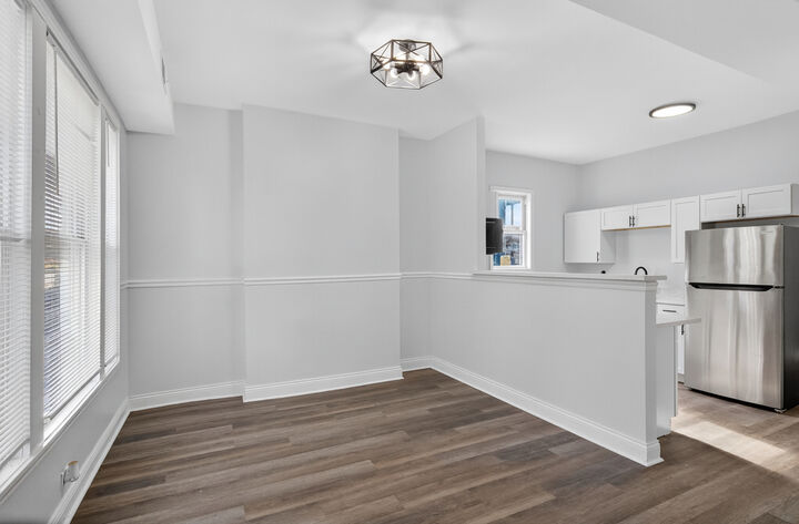 Property Photo:  6660 S Michigan Avenue 1  IL 60637 