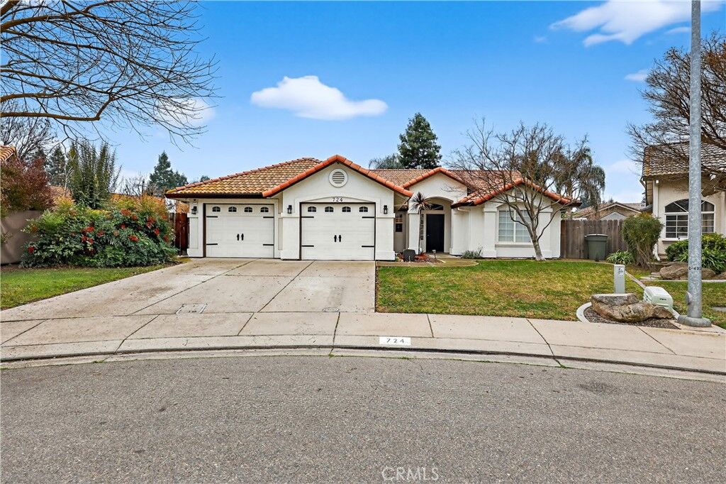 Property Photo: 724 Robin Drive CA 95340