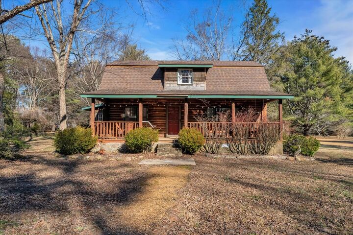 Property Photo:  1006 Remington Pl  TN 37355 