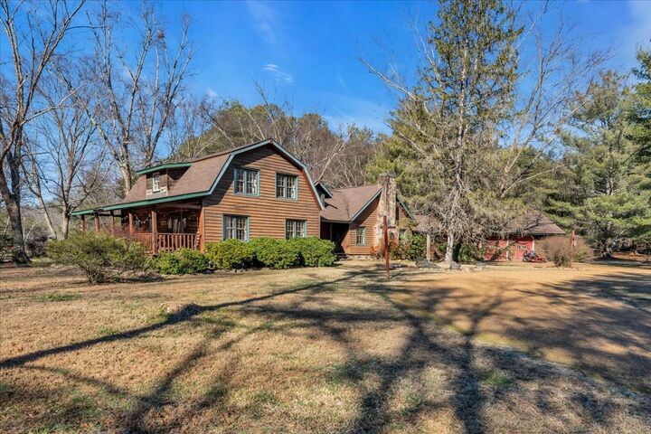 Property Photo: 1006 Remington Pl TN 37355