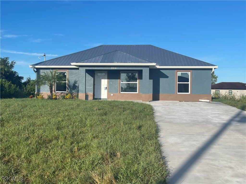 Property Photo:  3318 Clearview Circle  FL 33935 