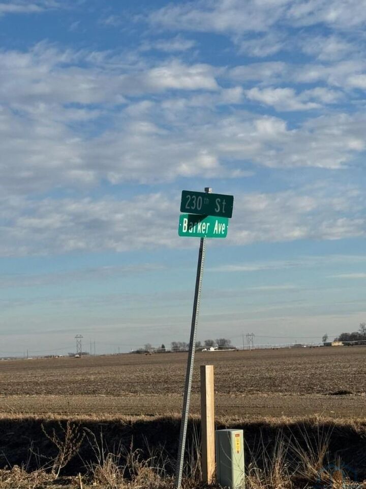 Property Photo:  Tbd Barker Ave Lot 5  IA 51054 