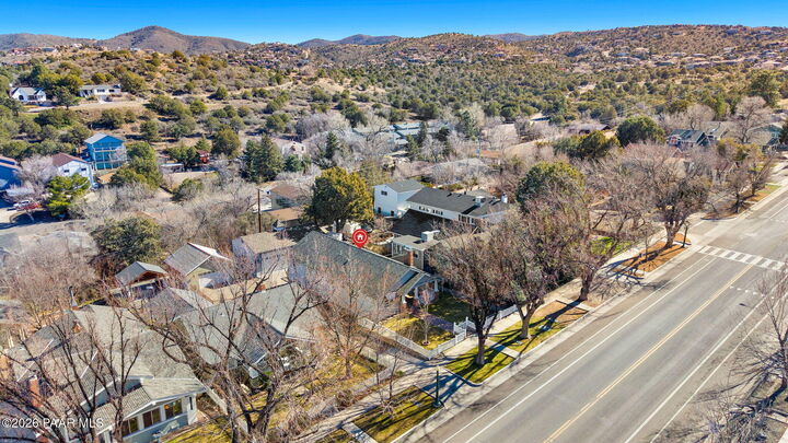 Property Photo:  309 S Mount Vernon Avenue  AZ 86303 