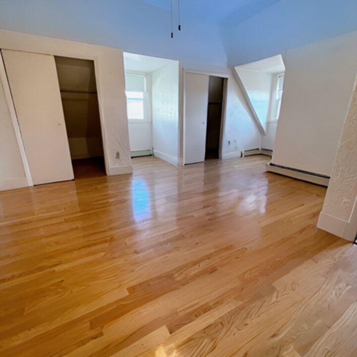 Property Photo:  92 Thurston St. 3  MA 02145 