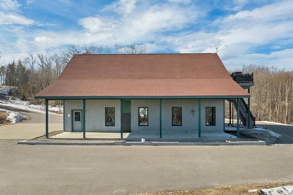 Property Photo:  34 Stable Rd  NH 03055 