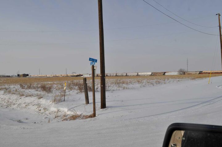 Property Photo: 647 2 Avenue AB T1B 0K3