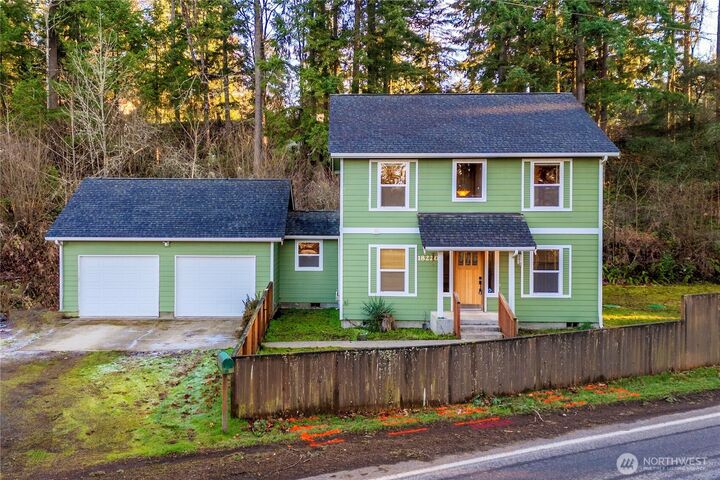 Property Photo:  18220  Bald Hill Road SE  WA 98597 