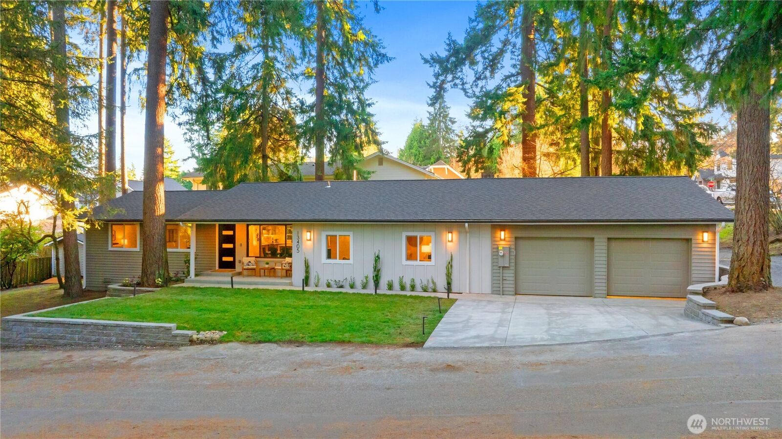 Property Photo:  13405 NE 84th Street  WA 98052 