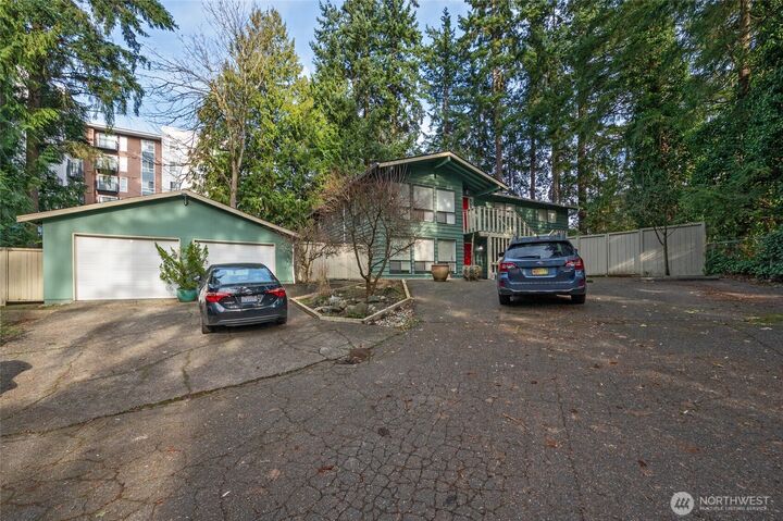 Property Photo: 1614 NE 199th Court WA 98155