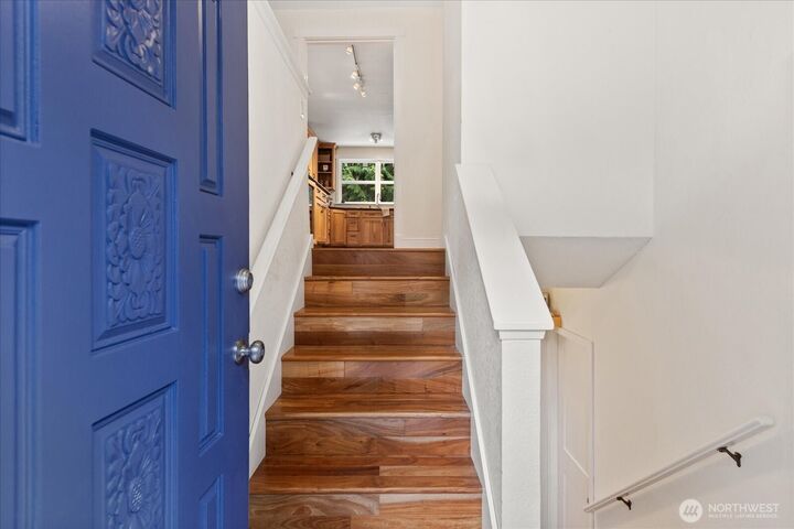 Property Photo: 20331 83rd Avenue W WA 98026