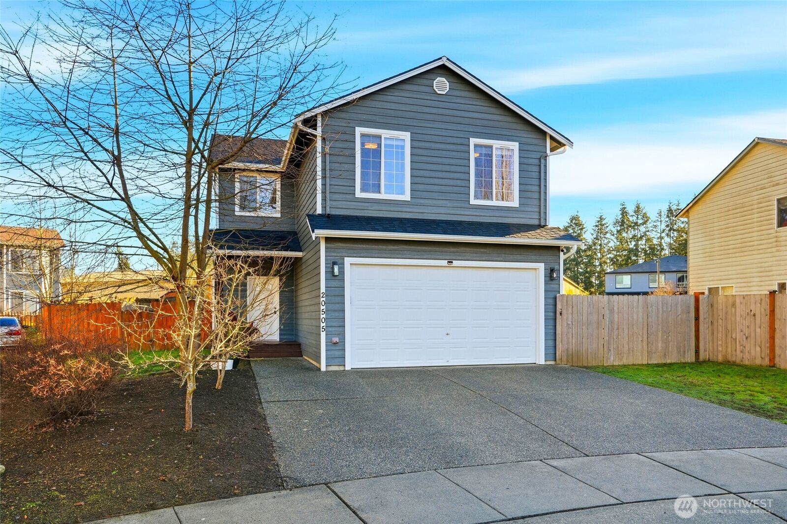 Property Photo:  20505  66th Drive NE  WA 98223 