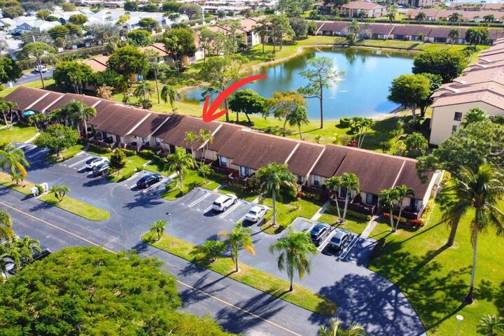 Property Photo:  633 Sea Pine Way H  FL 33415 