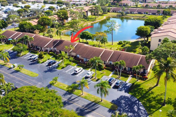 Property Photo:  633 Sea Pine Way H  FL 33415 