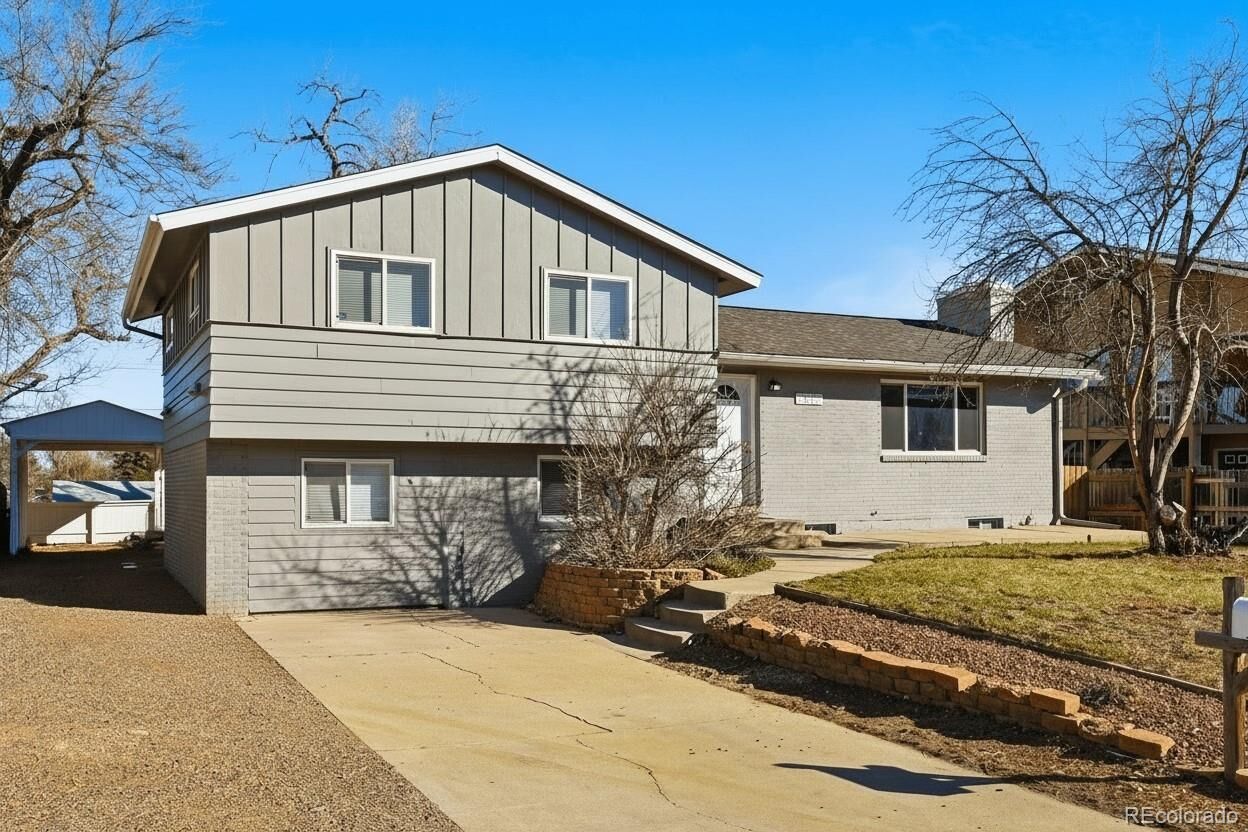Property Photo:  4835 Moorhead Avenue  CO 80305 