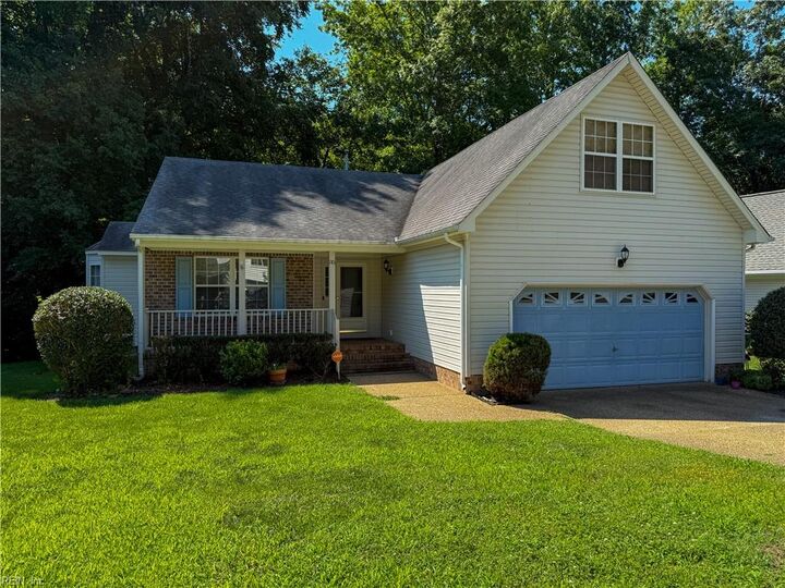 Property Photo:  110 View Pointe Dr  VA 23603 