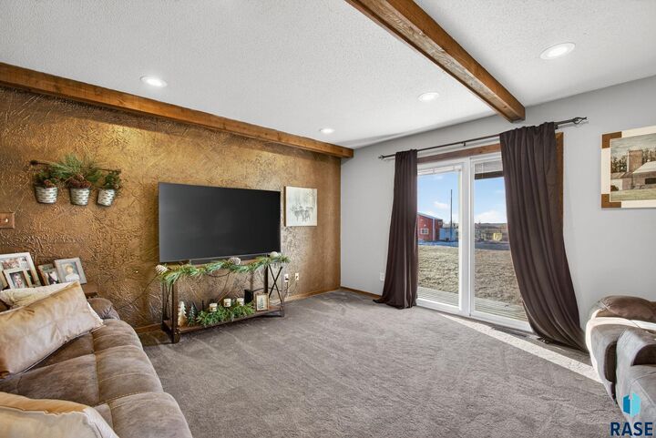 Property Photo:  46633 278th St  SD 57039 