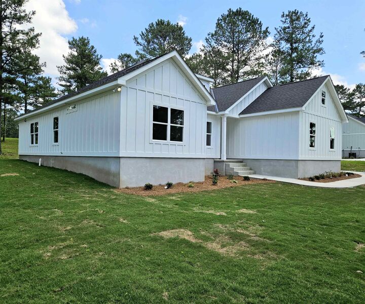 Property Photo:  270 Woodridge Lane  GA 39827 