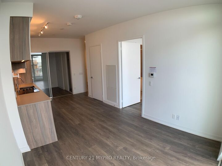 Property Photo:  950 Portage Parkway 703  ON L4K 0J7 